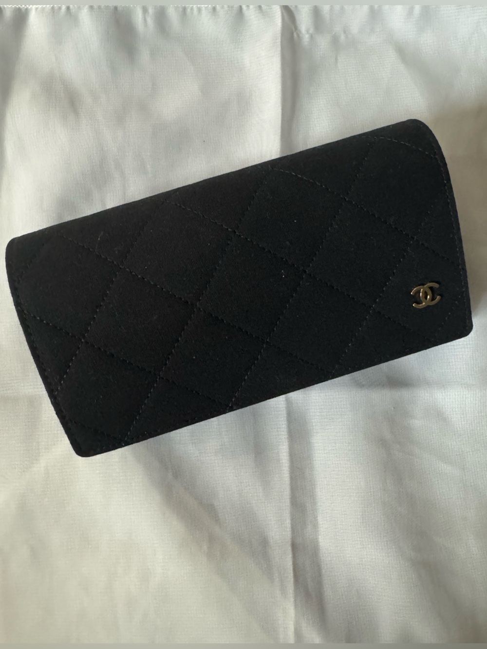 CHANEL 💯% Authentic Black Quilted Velvety Sunglasses Case with Iconic CC Emblem.